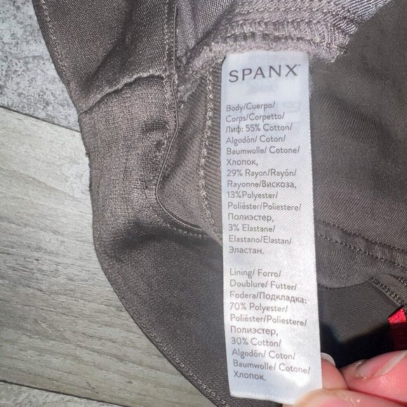 Spanx Women's Twill Skinny Pants Cargo Pockets Size S Petite - Picture 6 of 6